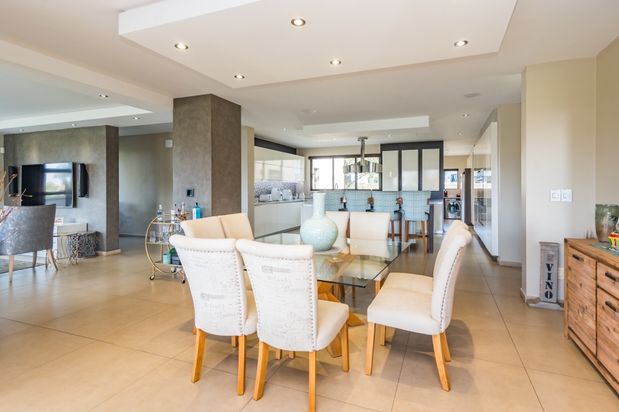 5 Bedroom Property for Sale in Hartebeesfontien AH North West